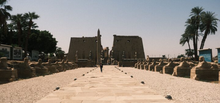 古代都市テーベとその墓地遺跡