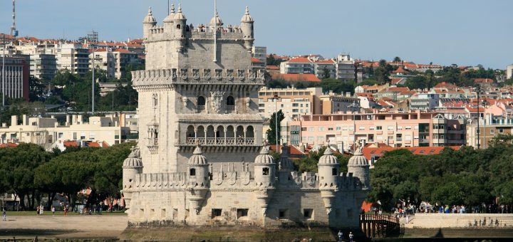 リスボンのジェロニモス修道院とベレンの塔