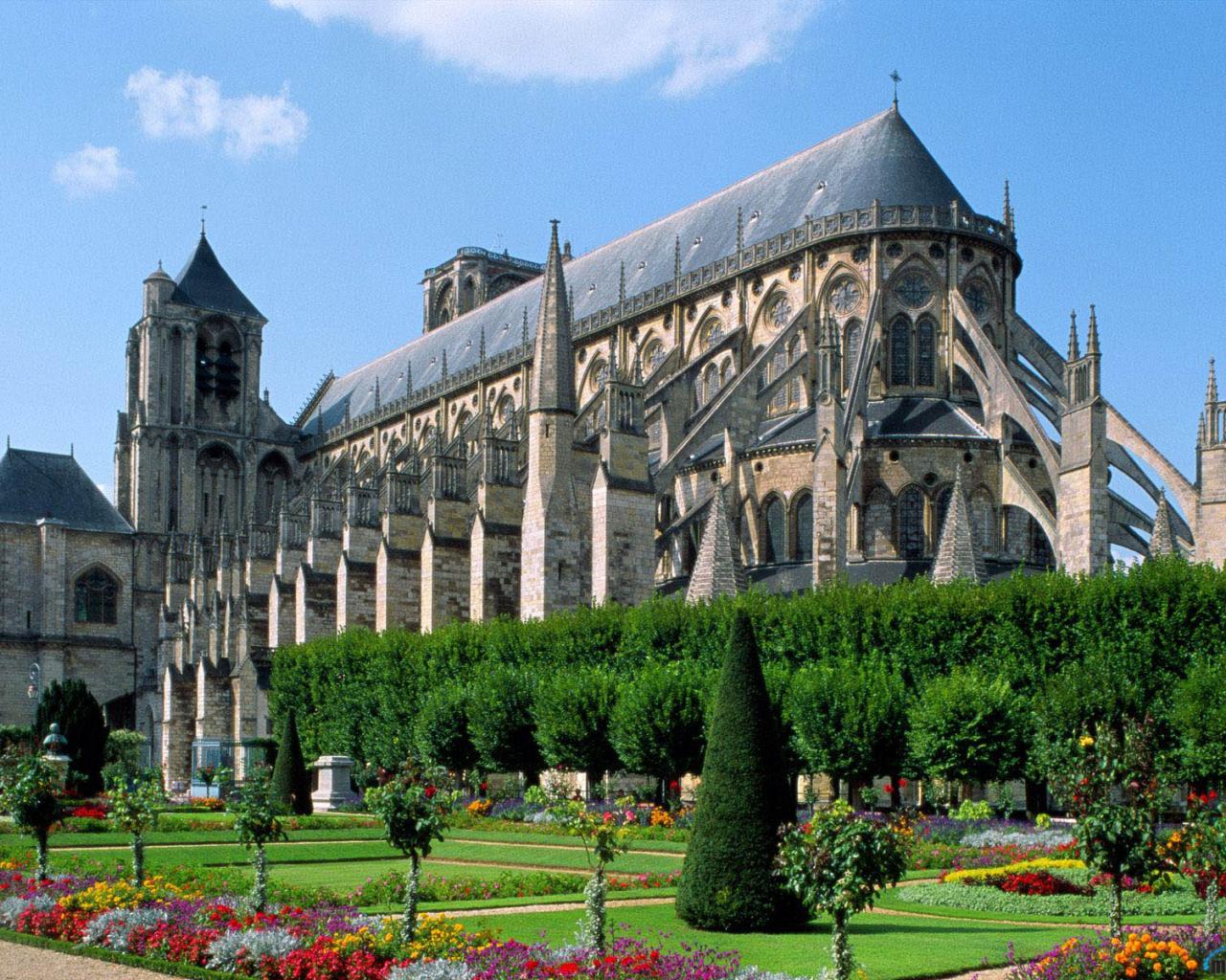 ブールジュ大聖堂 フランス 世界遺産オンラインガイド