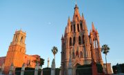 世界遺産・サン・ミゲルの要塞都市とヘスス・ナサレノ・デ・アトトニルコの聖地