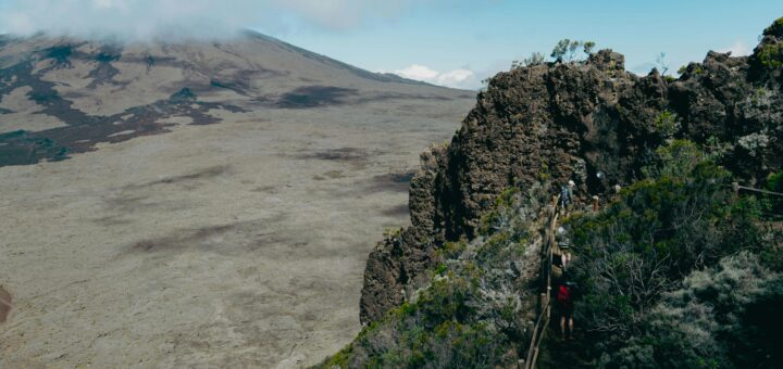 レユニオン島の尖峰群、圏谷群および絶壁群