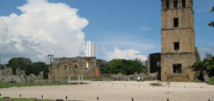パナマ・ビエホとパナマ歴史地区