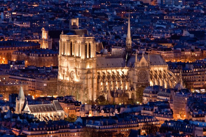 ノートルダム大聖堂 パリのセーヌ河岸 世界遺産オンラインガイド