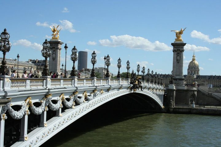 【世界遺産】アレクサンドル3世橋 | パリのセーヌ河岸