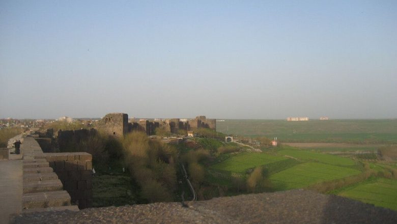 世界遺産・ディヤルバクルの城塞とへヴセル庭園の文化的景観２