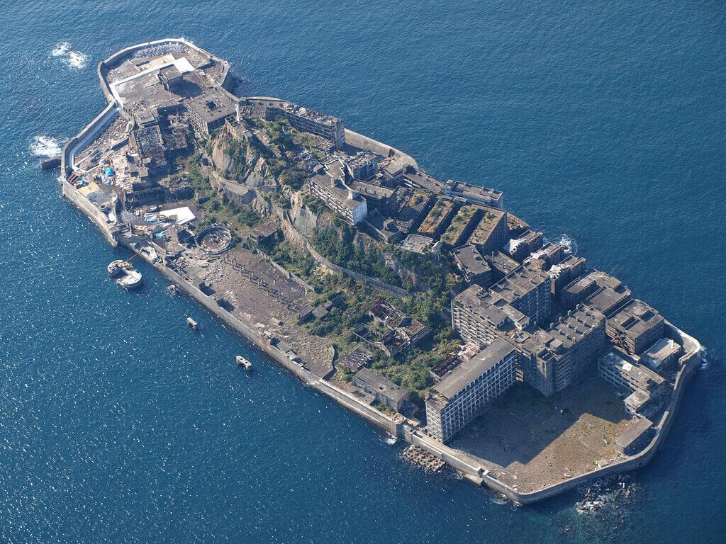 軍艦島（端島炭坑） | 明治日本の産業革命遺産 | 世界遺産オンラインガイド