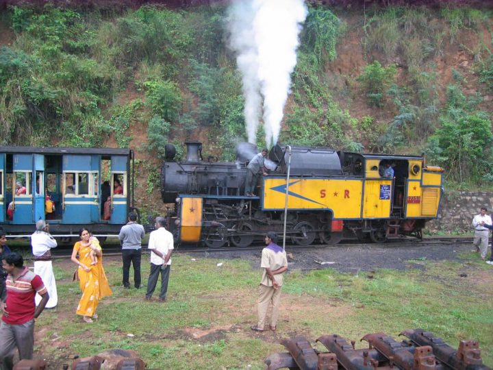 【世界遺産】インドの山岳鉄道群