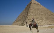 メンフィスとその墓地遺跡 – ギザからダハシュールまでのピラミッド地帯編 (2)