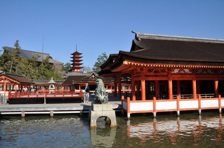 本殿 厳島神社 世界遺産オンラインガイド