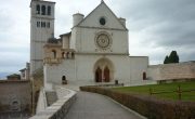 アッシジ、フランチェスコ聖堂と関連修道施設群