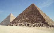 メンカウラー王のピラミッド｜メンフィスとその墓地遺跡 (2)