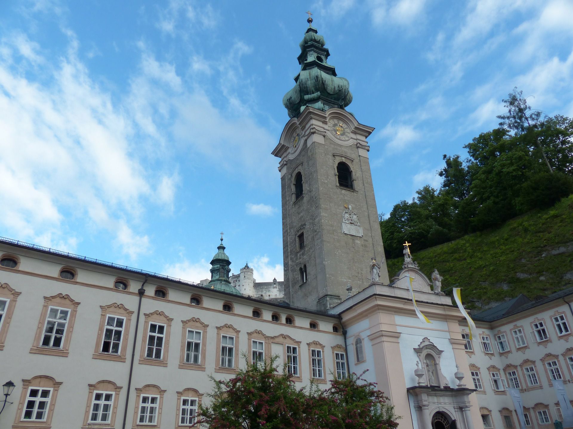 聖ペーター教会 ザルツブルク市街の歴史地区 世界遺産オンラインガイド