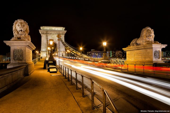【世界遺産】セーチェニくさり橋 | ブダペストのドナウ河岸とブダ城地区およびアンドラーシ通り