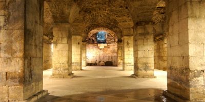 ディオクレティアヌス宮殿の地下 世界遺産オンラインガイド