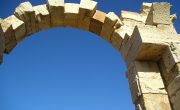 トラヤヌス帝の凱旋門｜レプティス・マグナの考古遺跡1