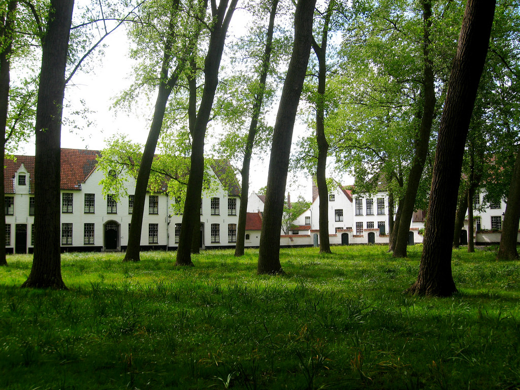 ブルージュのベギン会修道院 フランドル地方のベギン会修道院 世界遺産オンラインガイド