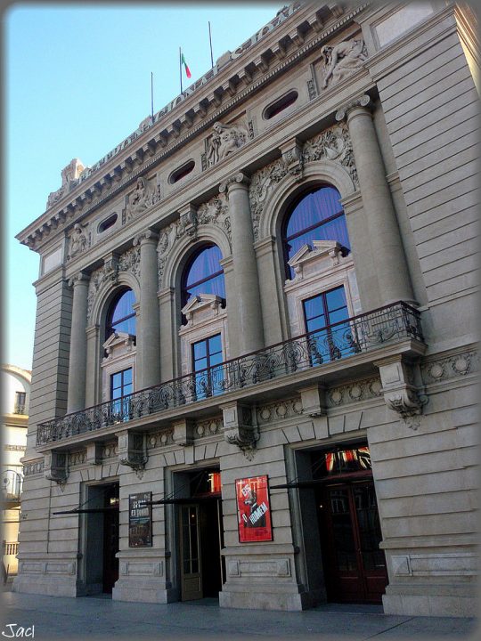 【世界遺産】サン・ジョアン国立劇場 | ポルト歴史地区、ルイス1世橋およびセラ・ド・ピラール修道院