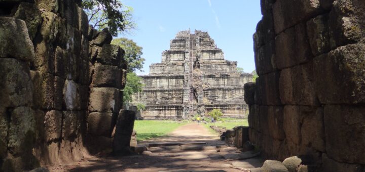 コー・ケー：古代リンガプラ（チョック・ガルギャー）の考古遺跡